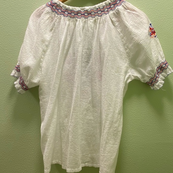 Greek cotton embroidered top. - Picture 4 of 6